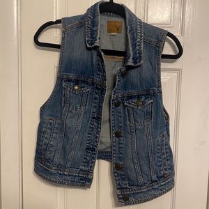 American Eagle jean vest